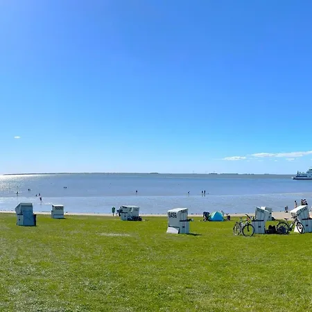 בית נופש Reetgedecktes Nordseehaus Mit Garten, Sauna & Kamin Dagebüll