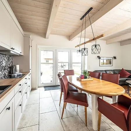 Reetgedecktes Nordseehaus Mit Garten, Sauna&kamin Vakantiehuis *