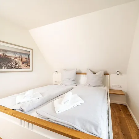 בית נופש Reetgedecktes Nordseehaus Mit Garten, Sauna & Kamin Dagebüll